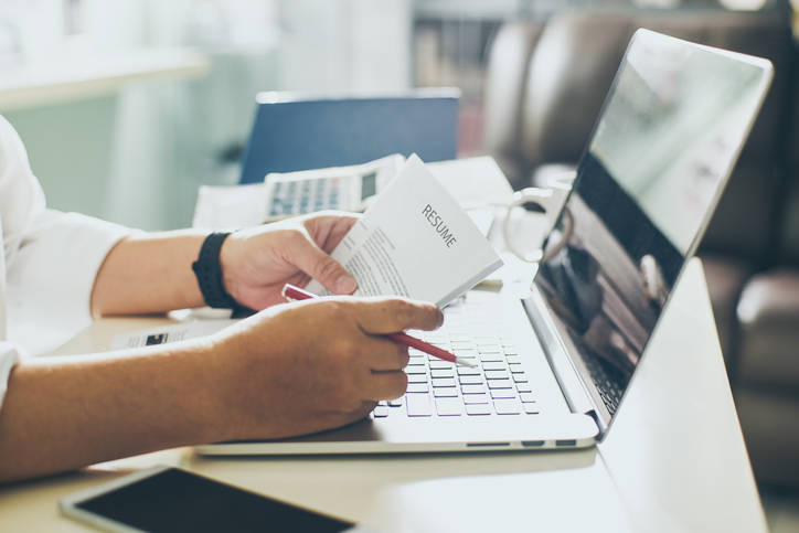 How to Pre-Interview Job Candidates