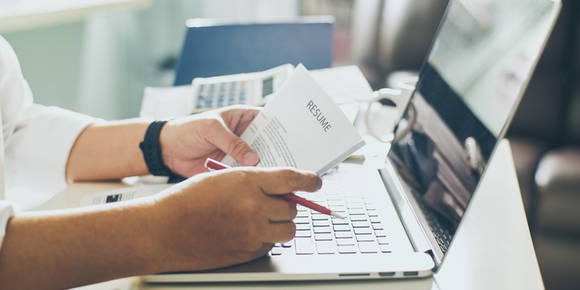How to Pre-Interview Job Candidates