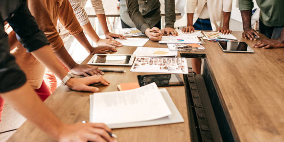 What are Hiring Metrics Reports?